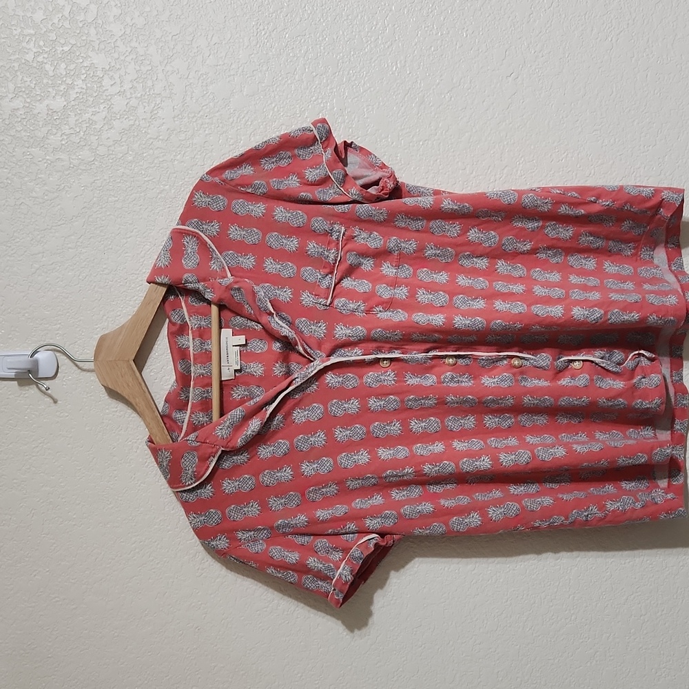 Anthropologie Coral Pineapple Short Sleeve/Shorts PJ Set in Size Large - Picture 11 of 14